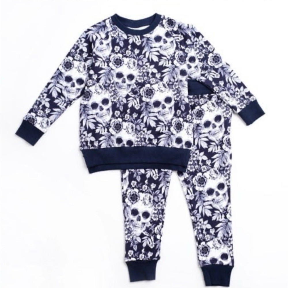 Bums and Roses Skeleton in the Closet Jogger Set